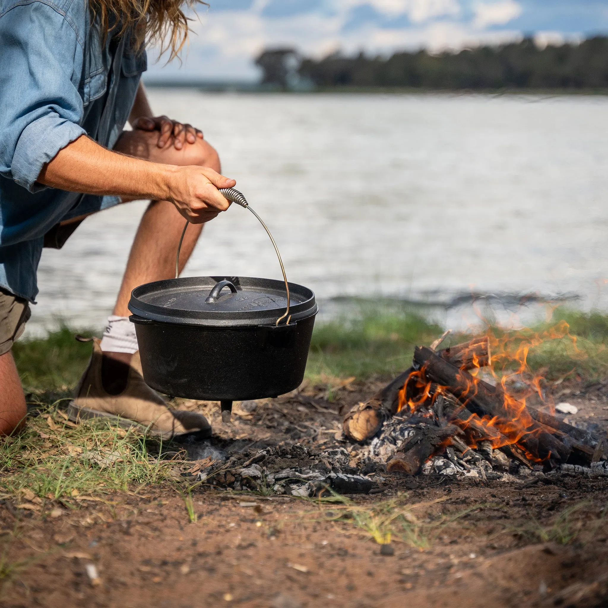 Cast Iron Camp Oven - 4.5QT