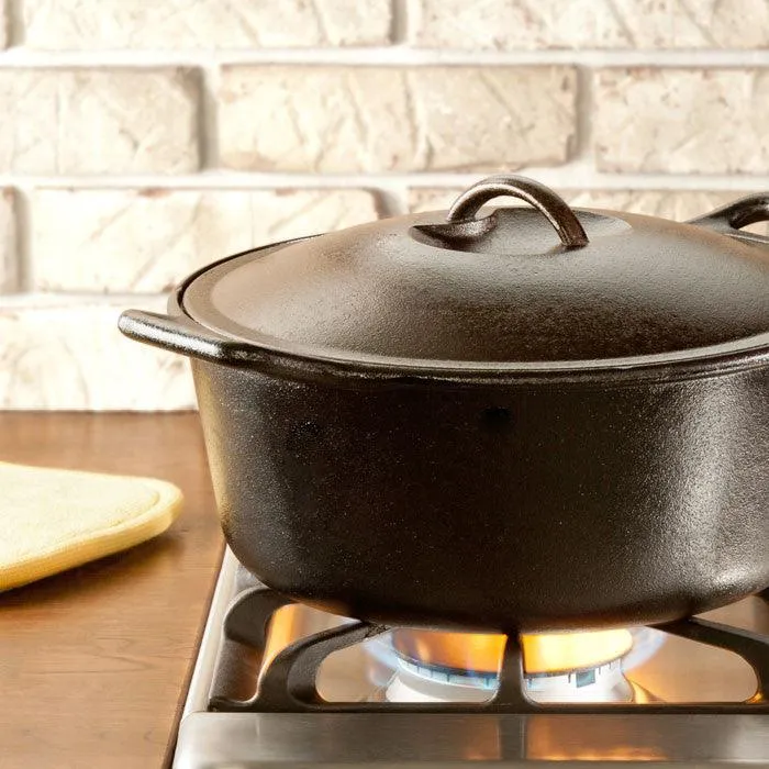 Lodge P12D3 7 Qt. Pro-Logic Cast Iron Dutch Oven