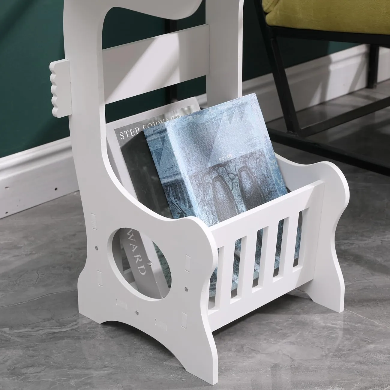 Portable Round End Table With Storage Basket Ra-118