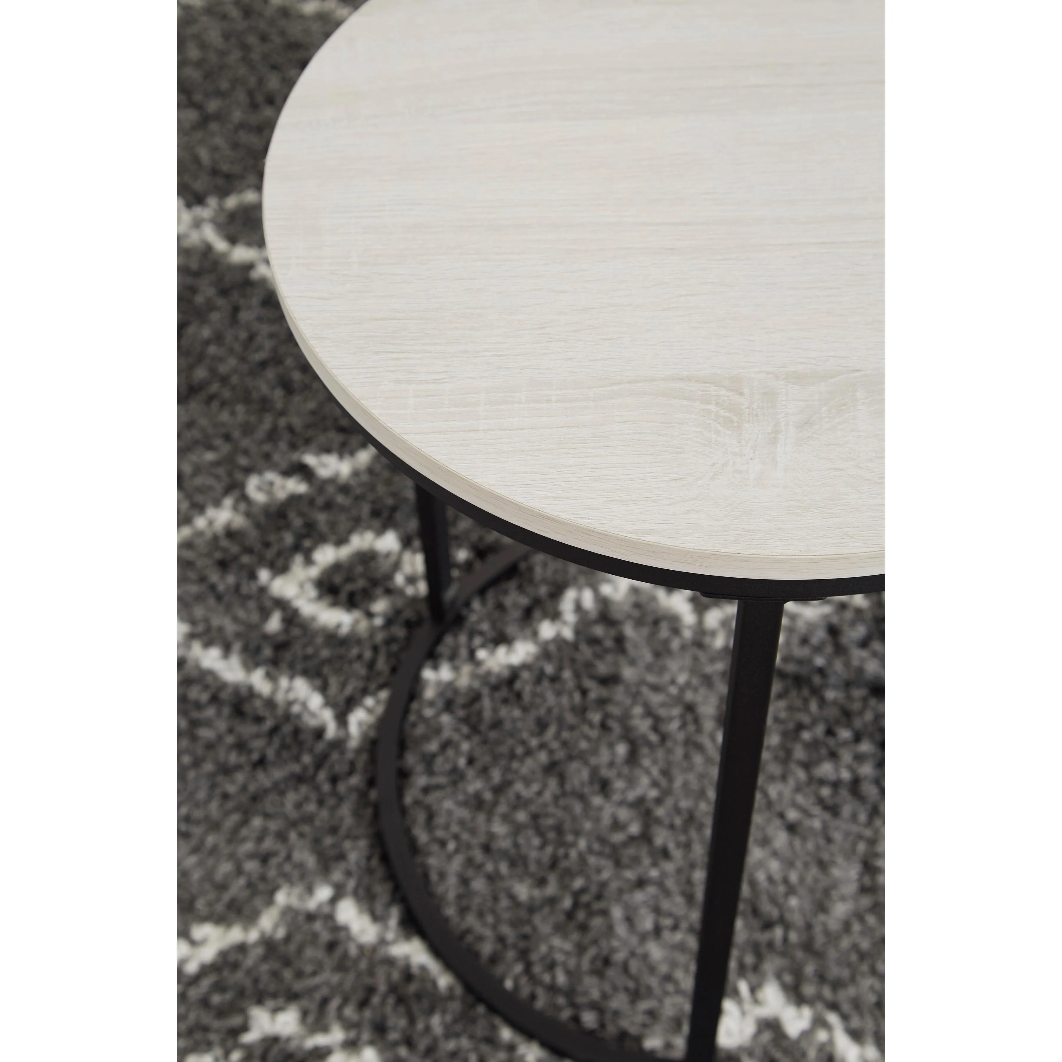 Signature Design by Ashley Briarsboro Nesting Tables A4000225